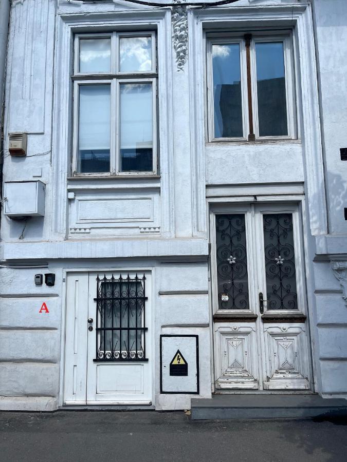 Old Town Napoleon Crib Apartment Bucureşti Ngoại thất bức ảnh